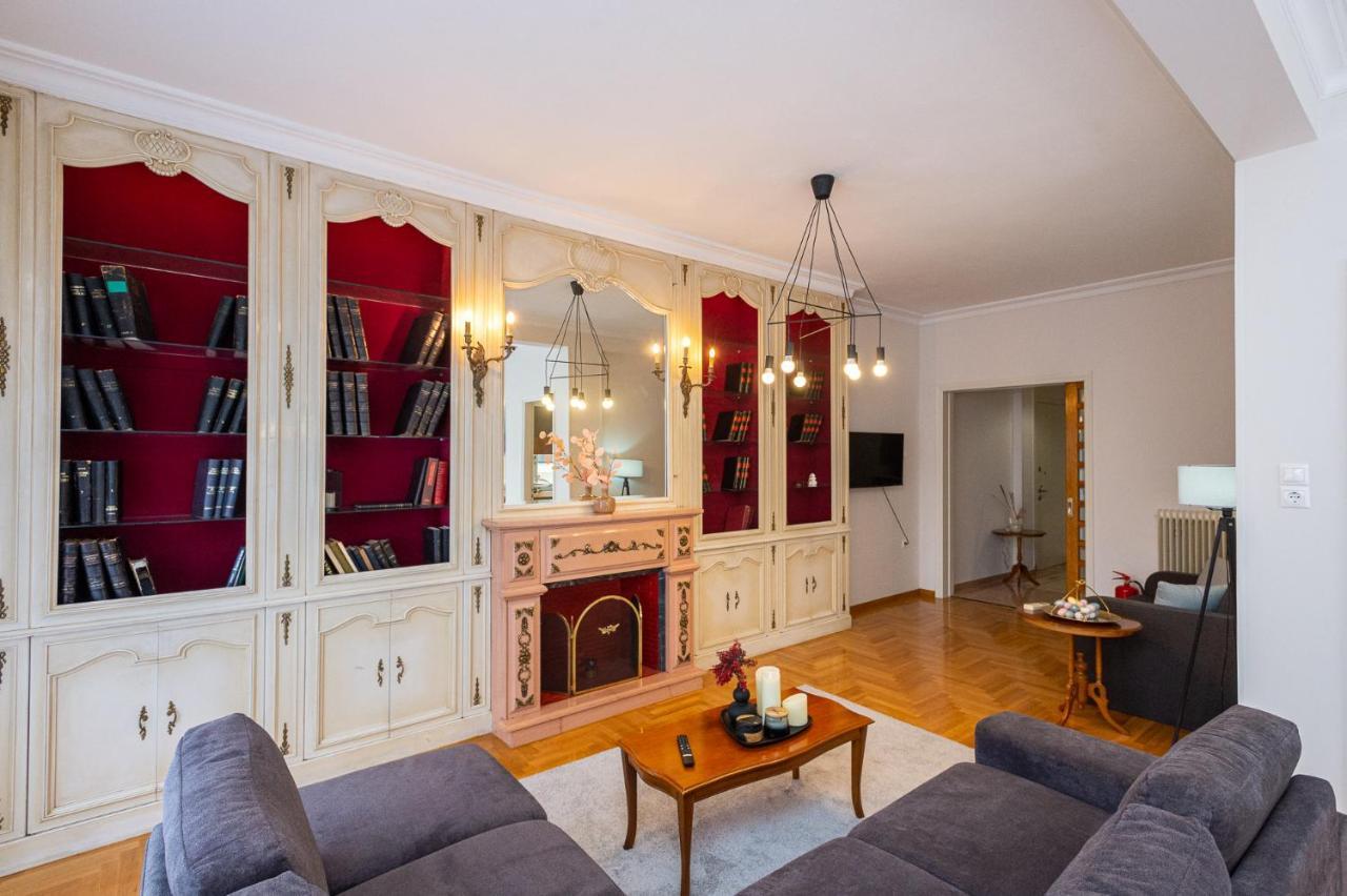 Square 119 Apartment *