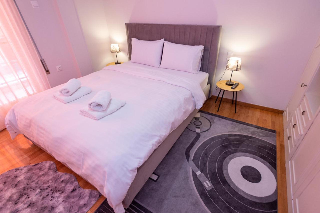 Square 119 Apartment